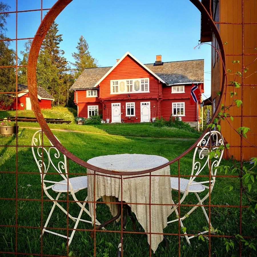 Haugtun Gardspensjonat Og Leiligheter Nordre Land Buitenkant foto